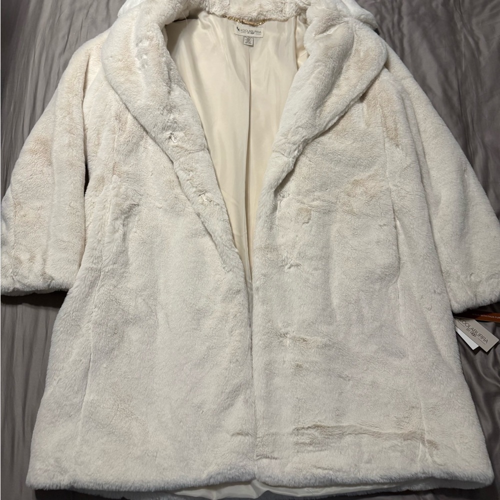 Koolaburra by UGG Faux Fur Coat - Picture 4 of 10